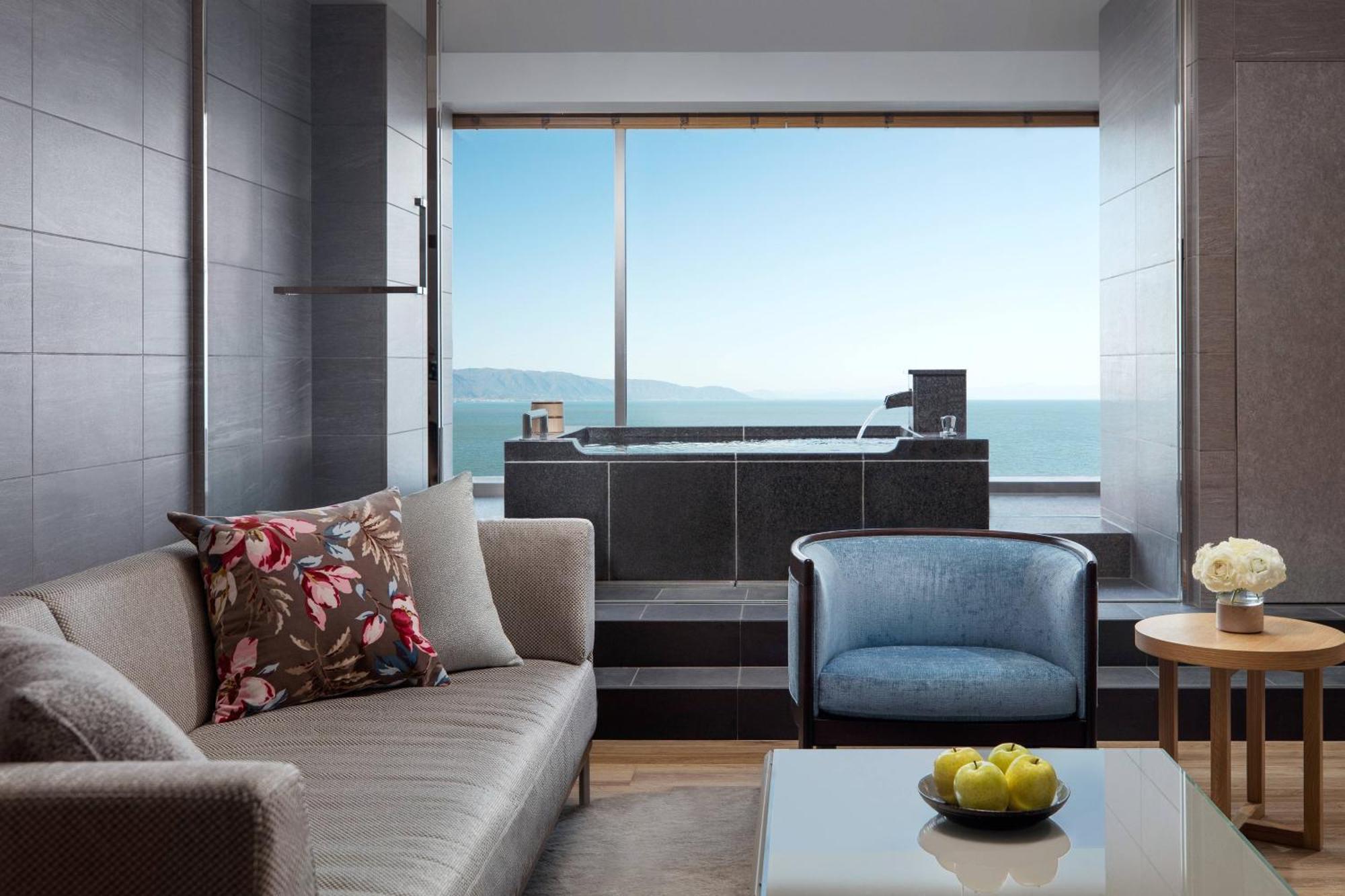 Lake Biwa Marriott Hotel Moriyama Buitenkant foto
